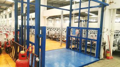 地下車庫液壓升降機應用設計